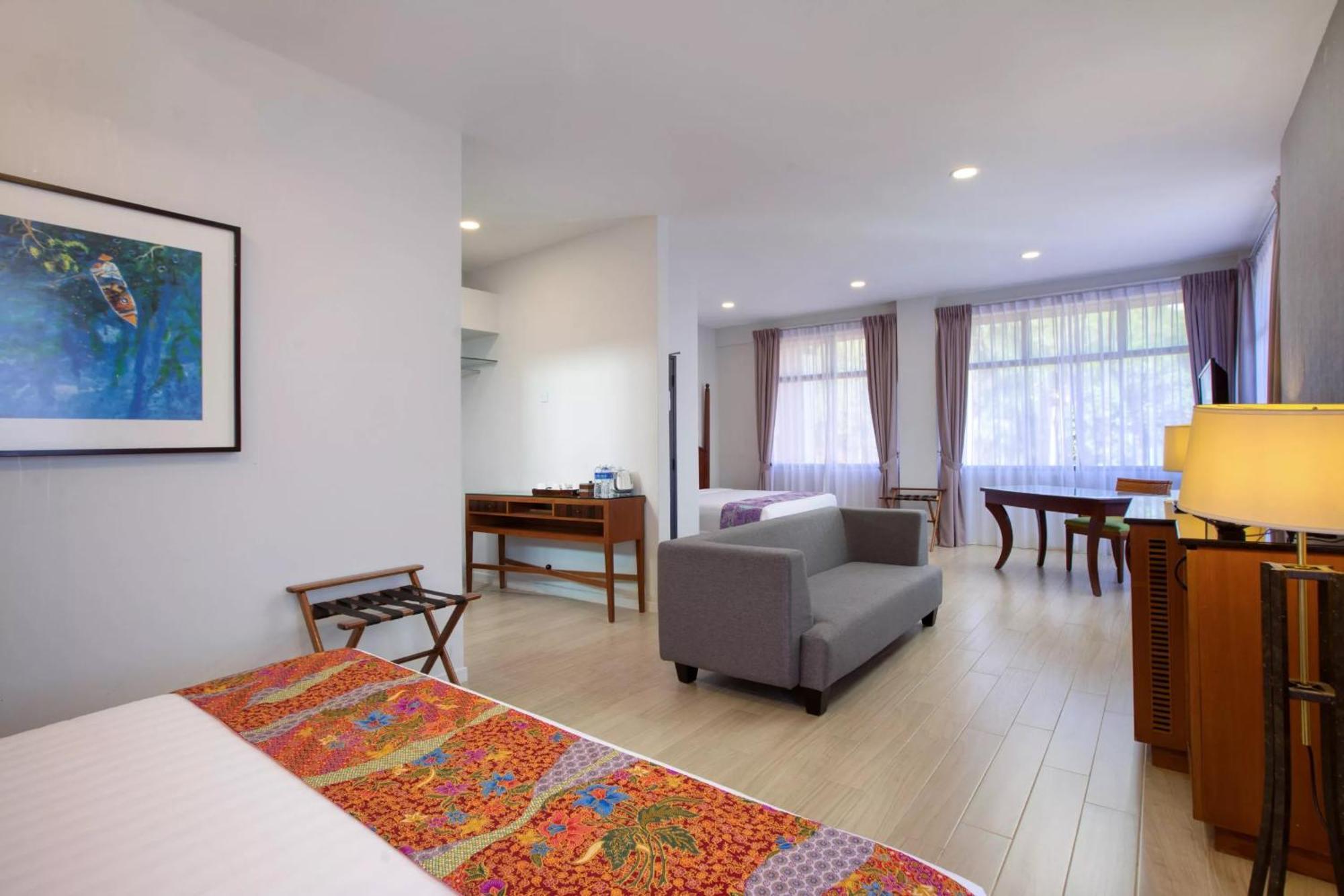 Adena Beach Resort Kuantan Exterior foto